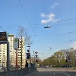 Apartman Upper Floor With Corner Balcony & Parking - Apolonialiving *