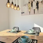 Apartman Upper Floor With Corner Balcony & Parking - Apolonialiving Karlsruhe