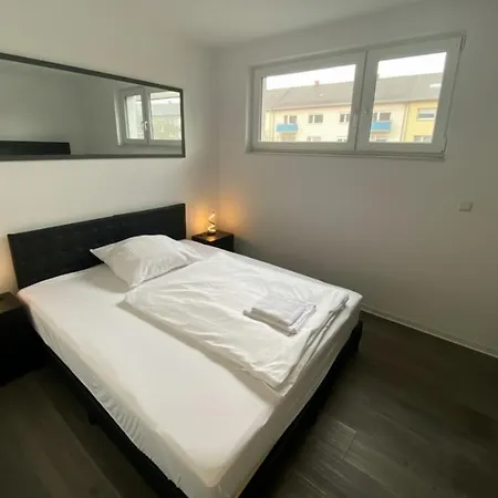 Upper Floor With Corner Balcony & Parking - Apolonialiving