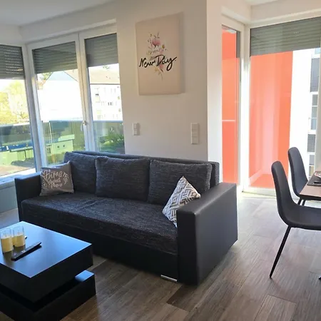 Upper Floor With Corner Balcony & Parking - Apolonialiving *