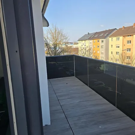 Lejlighed Upper Floor With Corner Balcony & Parking - Apolonialiving *