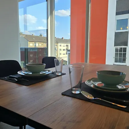 Upper Floor With Corner Balcony & Parking - Apolonialiving *